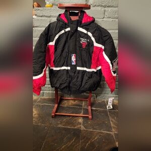 Official NBA Chicago Bulls Black and Red Jacket 1990s Logo Athletic Men's XXL